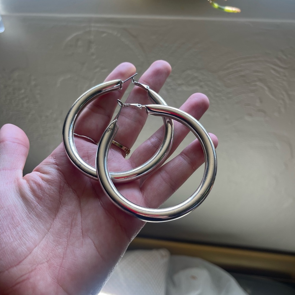 Elegant silver Hoop Earrings